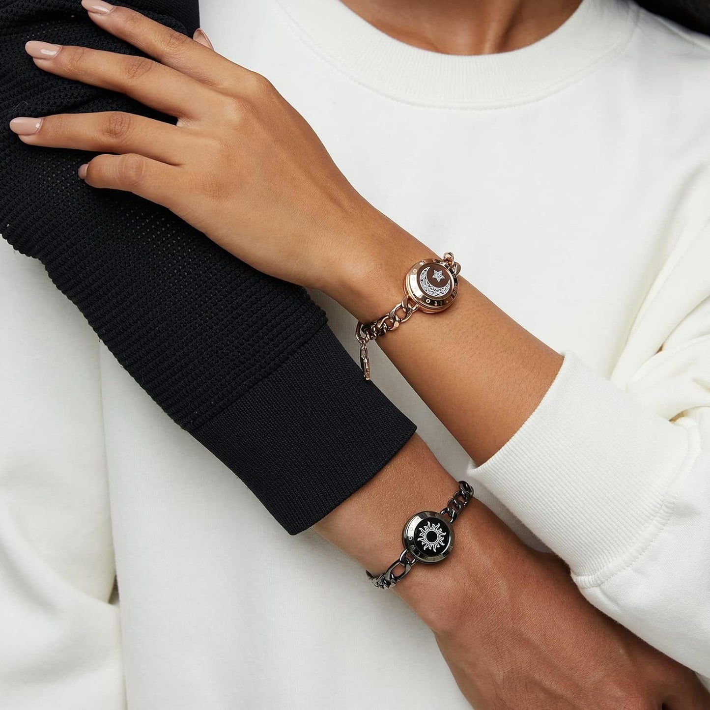 Sun-Moon Smart Sensing Couple Vibration & Light Bracelet
